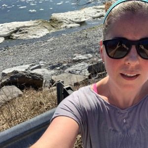 Meet your Posher, Caroline